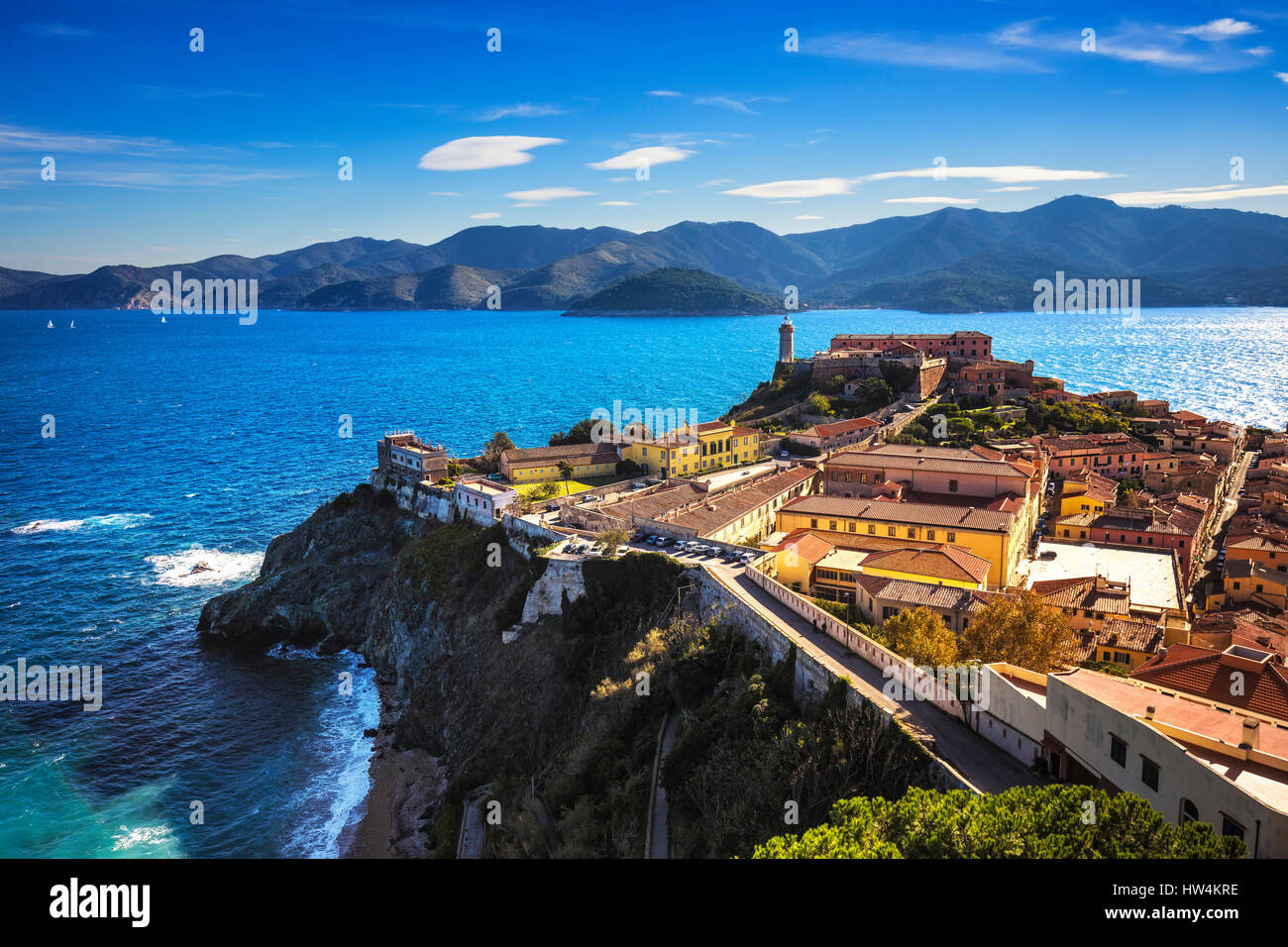 Isola d'Elba, Portoferraio vista aerea. Faro e fort. Toscana, Italia, Europa. Foto Stock