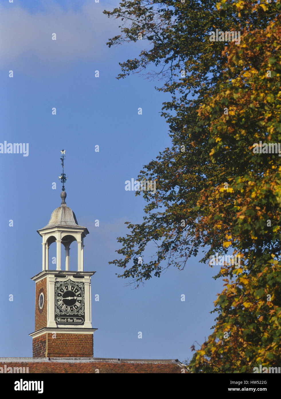 Torretta di orologio a Matfield House, un grado che ho elencato Georgian House nel villaggio di Matfield, Kent, Inghilterra. Regno Unito Foto Stock