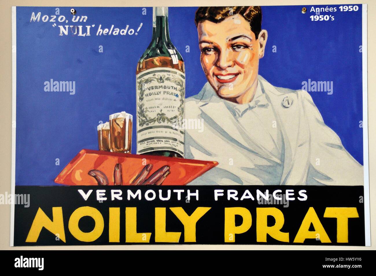 Francia, Herault, Marseillan, porto, vino e liquori di Noilly Prat store (XIX secolo vermut factory), vecchia pubblicità Foto Stock