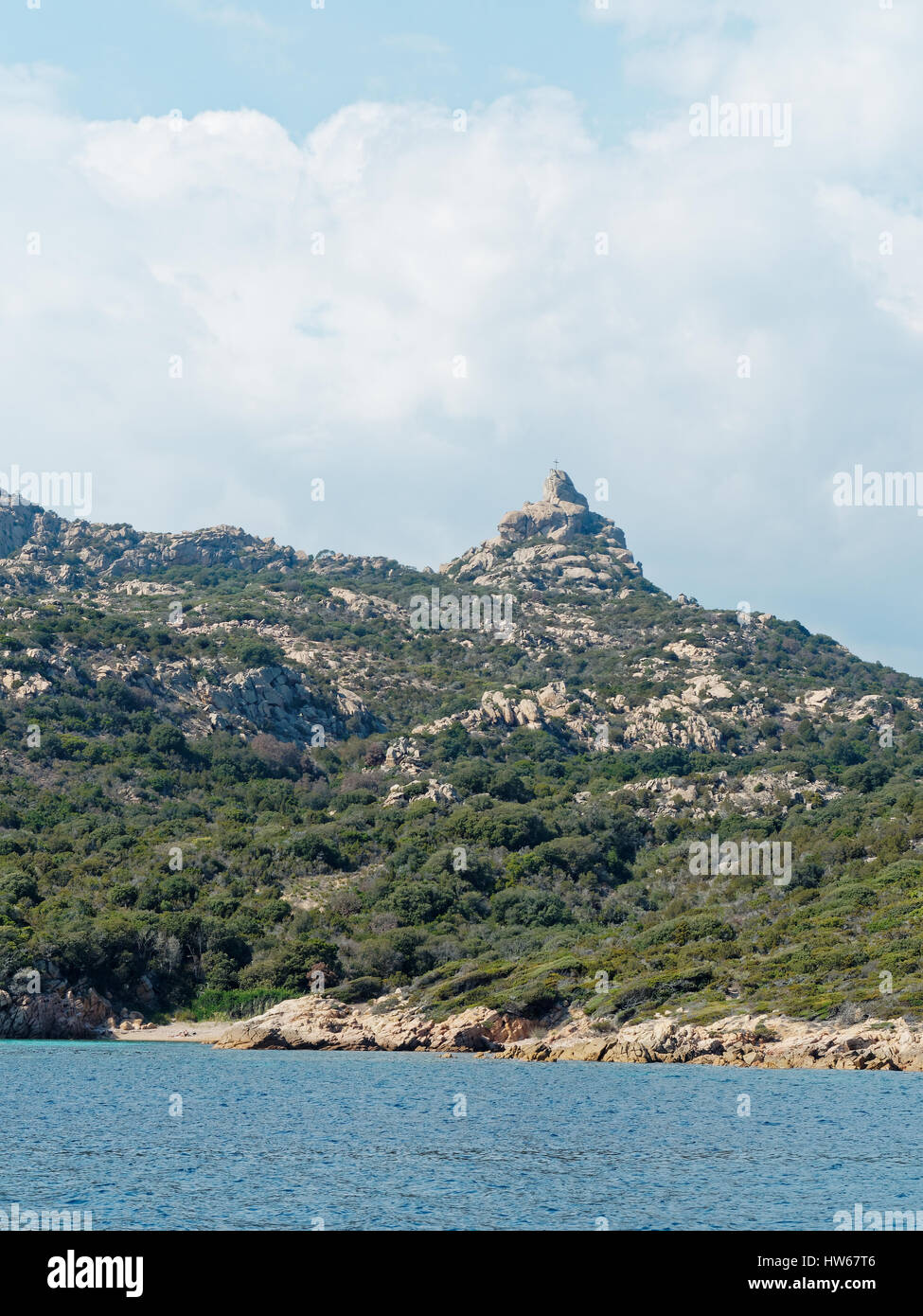 Scogliere calcaree appena al di fuori di Bonifacio, Corsica, Francia Foto Stock