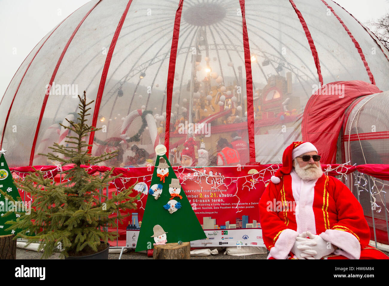 Santa Claus. Mercato di Natale. Budapest Ungheria, Europa sud-orientale Foto Stock