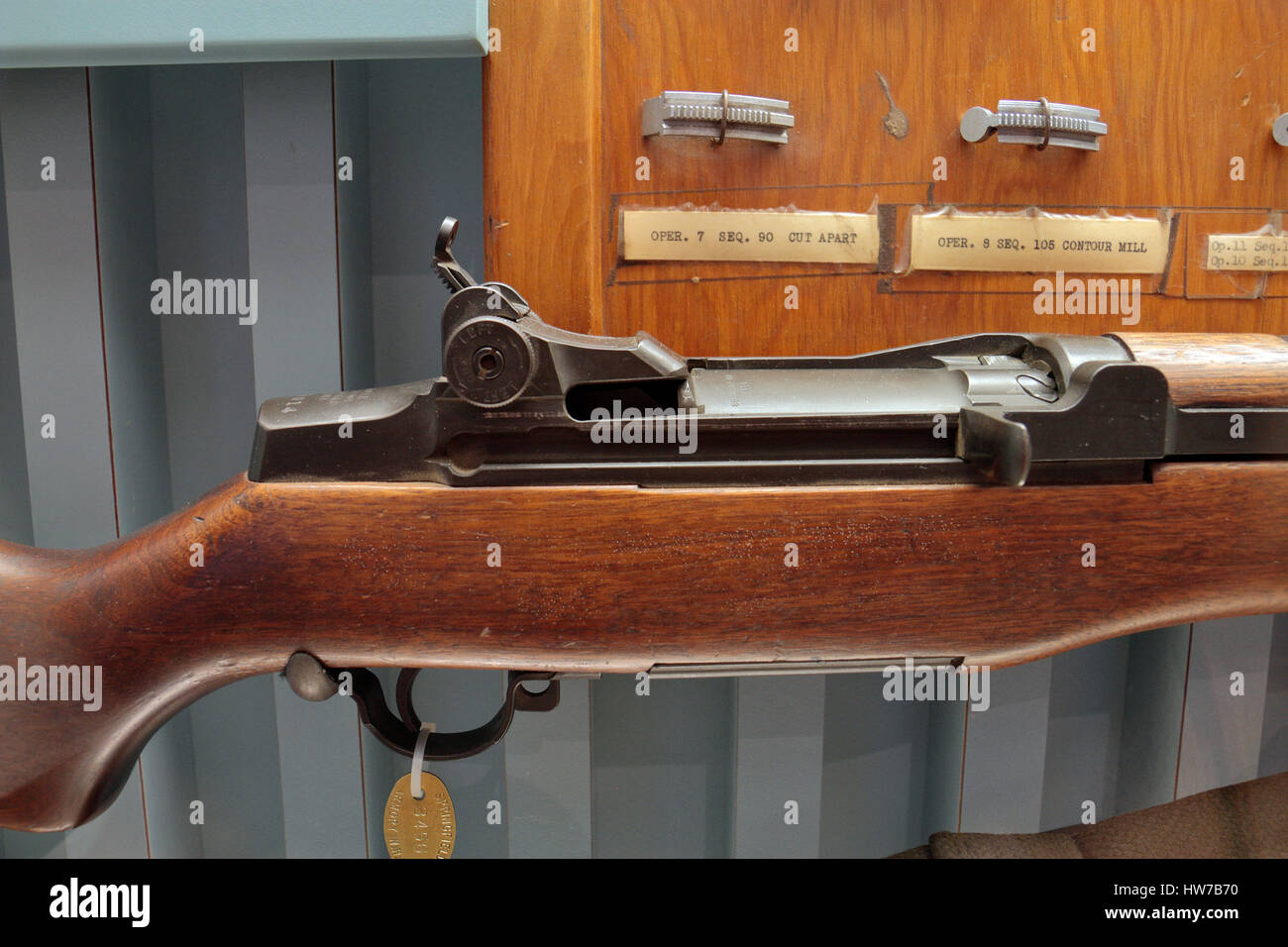 La culatta su un M1 fucile Garand dalla II guerra mondiale sul display in Springfield Armory National Historic Site, Springfield, MA, Stati Uniti. Foto Stock