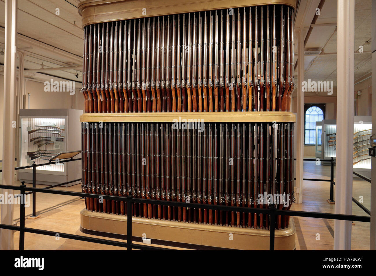 L'organo di moschetti, un display di 647 Modello 1861 fucile moschetti, Springfield Armory National Historic Site, Springfield, MA, Stati Uniti. Foto Stock