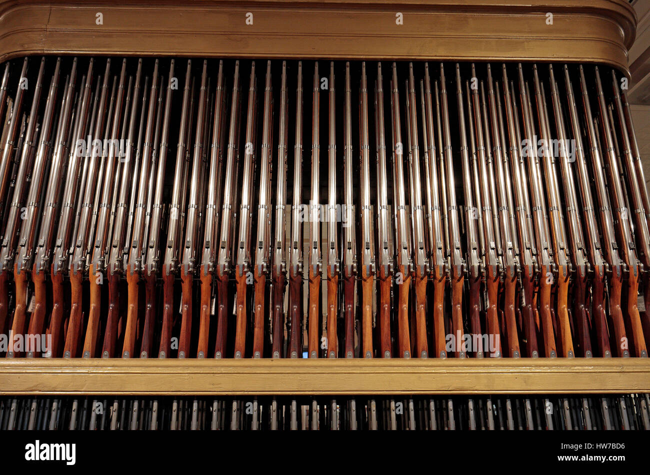 L'organo di moschetti, un display di 647 Modello 1861 fucile moschetti, Springfield Armory National Historic Site, Springfield, MA, Stati Uniti. Foto Stock