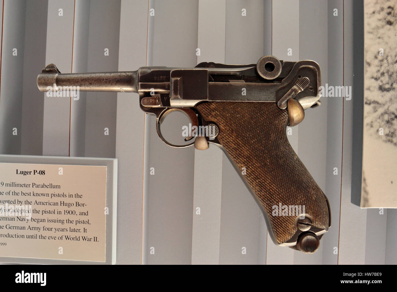 Una Luger P-08 pistola sul display in Springfield Armory National Historic Site, Springfield, MA, Stati Uniti. Foto Stock