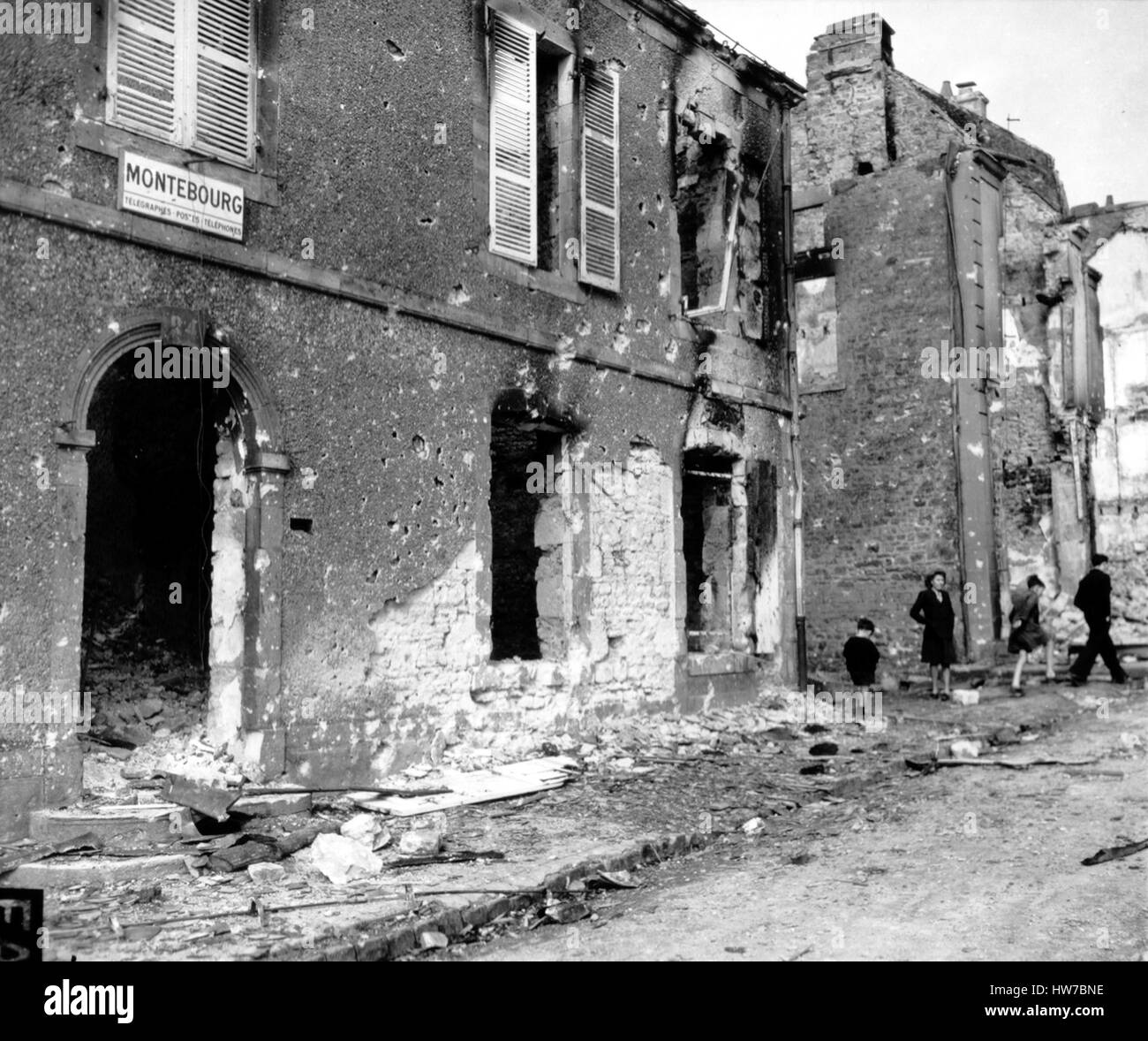 La Normandia, Francia, giugno 1944. Villaggi e città in rovine dopo i bombardamenti e combattimenti, la II Guerra Mondiale Foto Stock