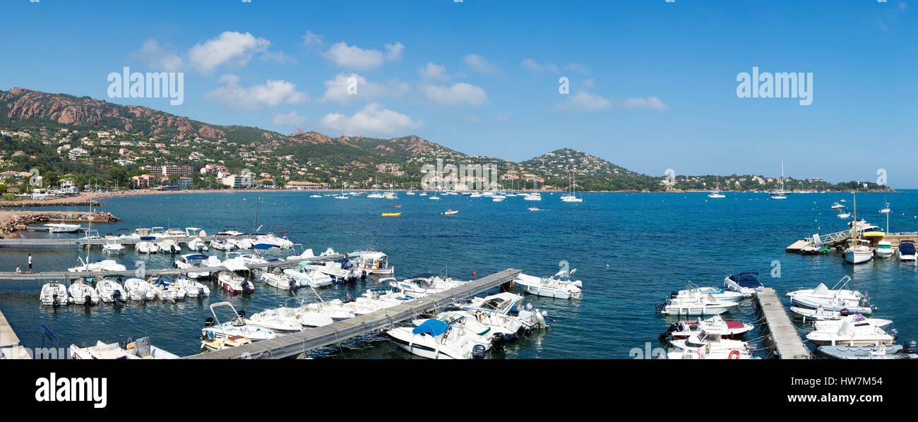 Francia, Var, Corniche de l'Esterel, Saint Raphael, baia di Agay Foto Stock