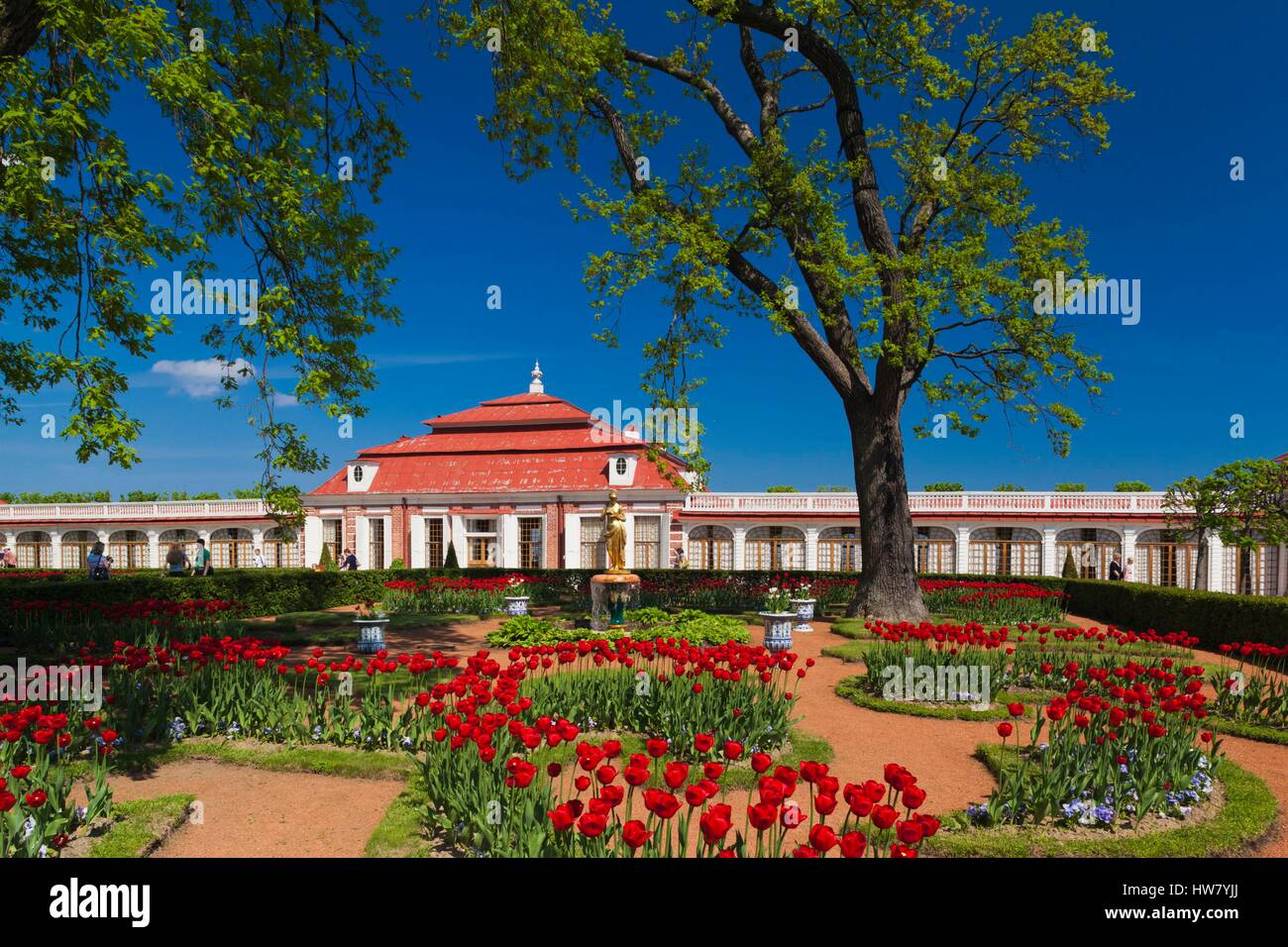 La Russia, a San Pietroburgo e a Peterhof, Villa Monplaisir Foto Stock