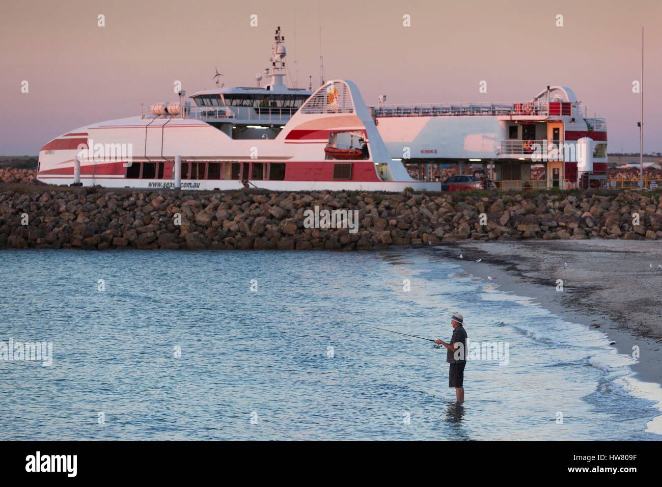 In Australia, in Sud Australia, Yorke Peninsula, Wallaroo, porto traghetti, tramonto Foto Stock