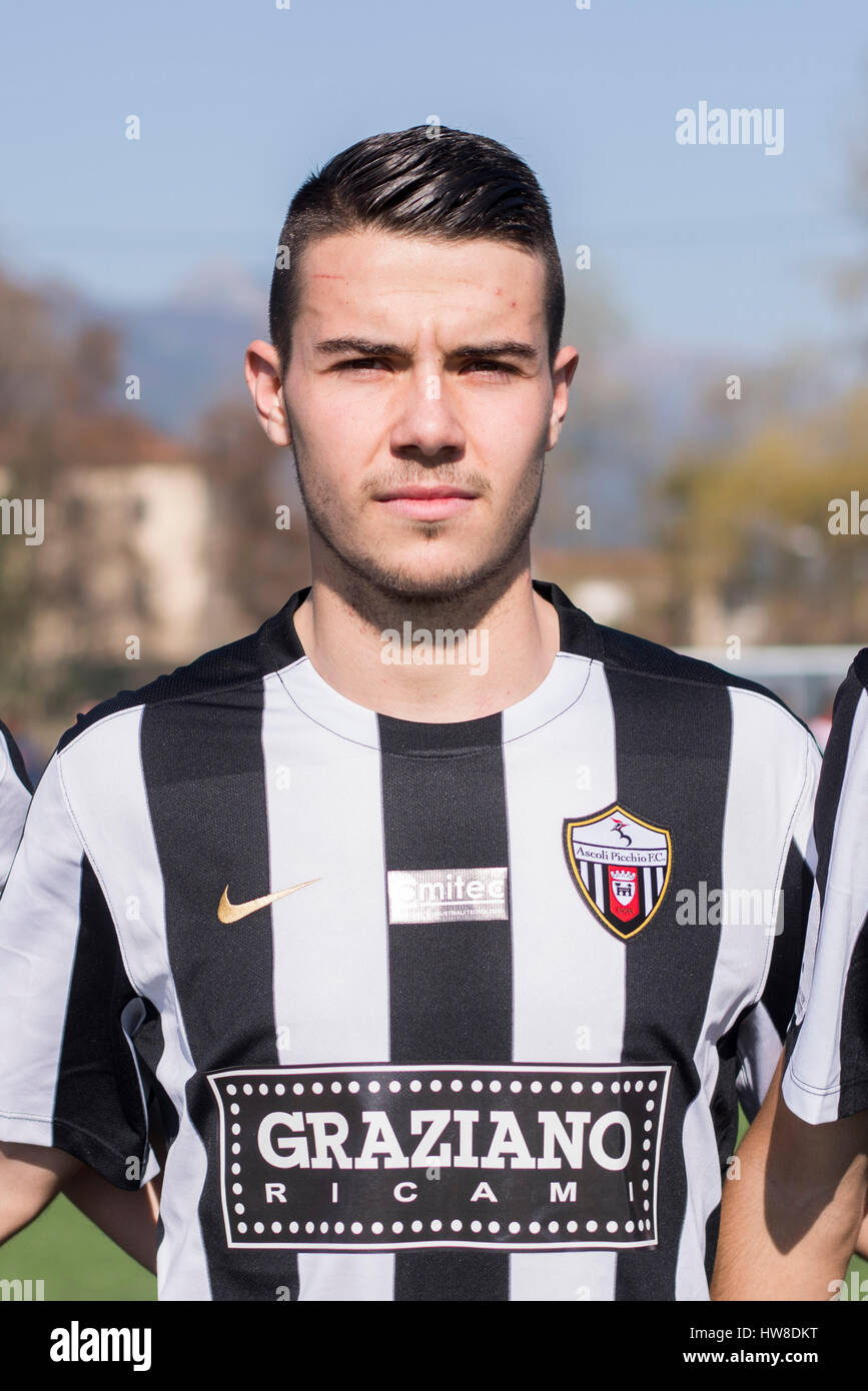 Lido di Camaiore, Italia. 13 Mar, 2017. Edoardo Tassi (Ascoli Piceno) Calcio/Calcetto : Torneo di Viareggio 2017 gruppo 3 corrispondenza tra Ascoli Picchio FC 2-0 Athletic Union allo Stadio Benelli di Lido di Camaiore, Italia . Credito: Maurizio Borsari/AFLO/Alamy Live News Foto Stock