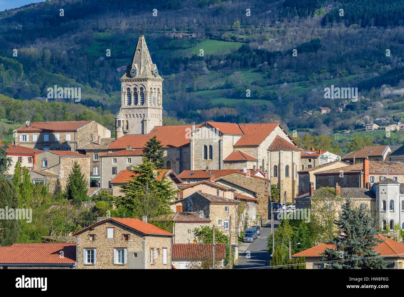 Francia, Loire, Pilat Parco Naturale Regionale, Pelussin, chiesa romanica Notre-Dame-Sous-Terre Foto Stock