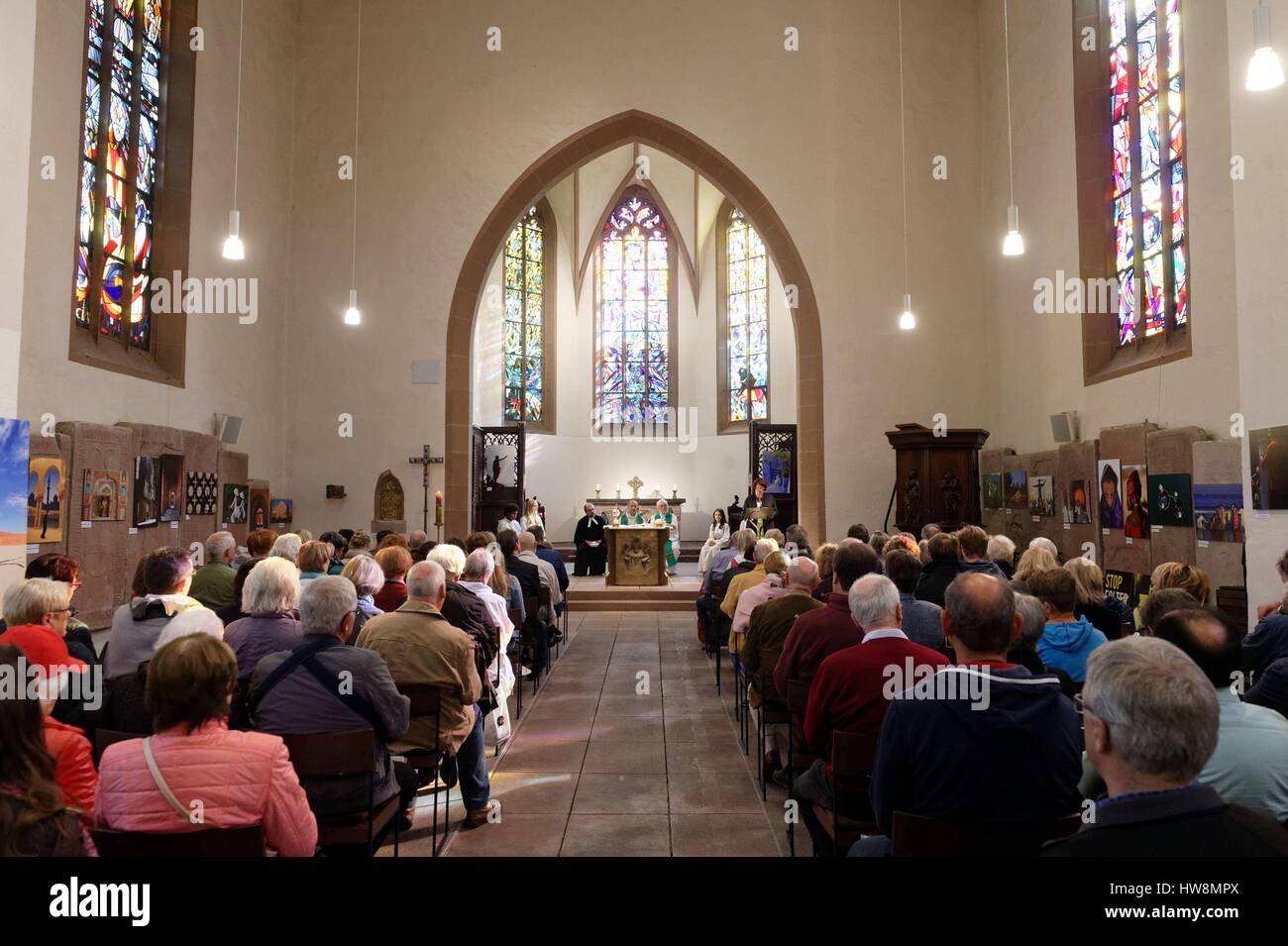 Germania, Baden Wurttemberg, Foresta Nera (Schwarzwald), Baden Baden, Spitalkirche chiesa parrocchiale, fiera dell'Alt Katholisch chiesa di Baden Baden, oecumenical ufficio con la parrocchia protestante di Ried Nord in Alsace Foto Stock