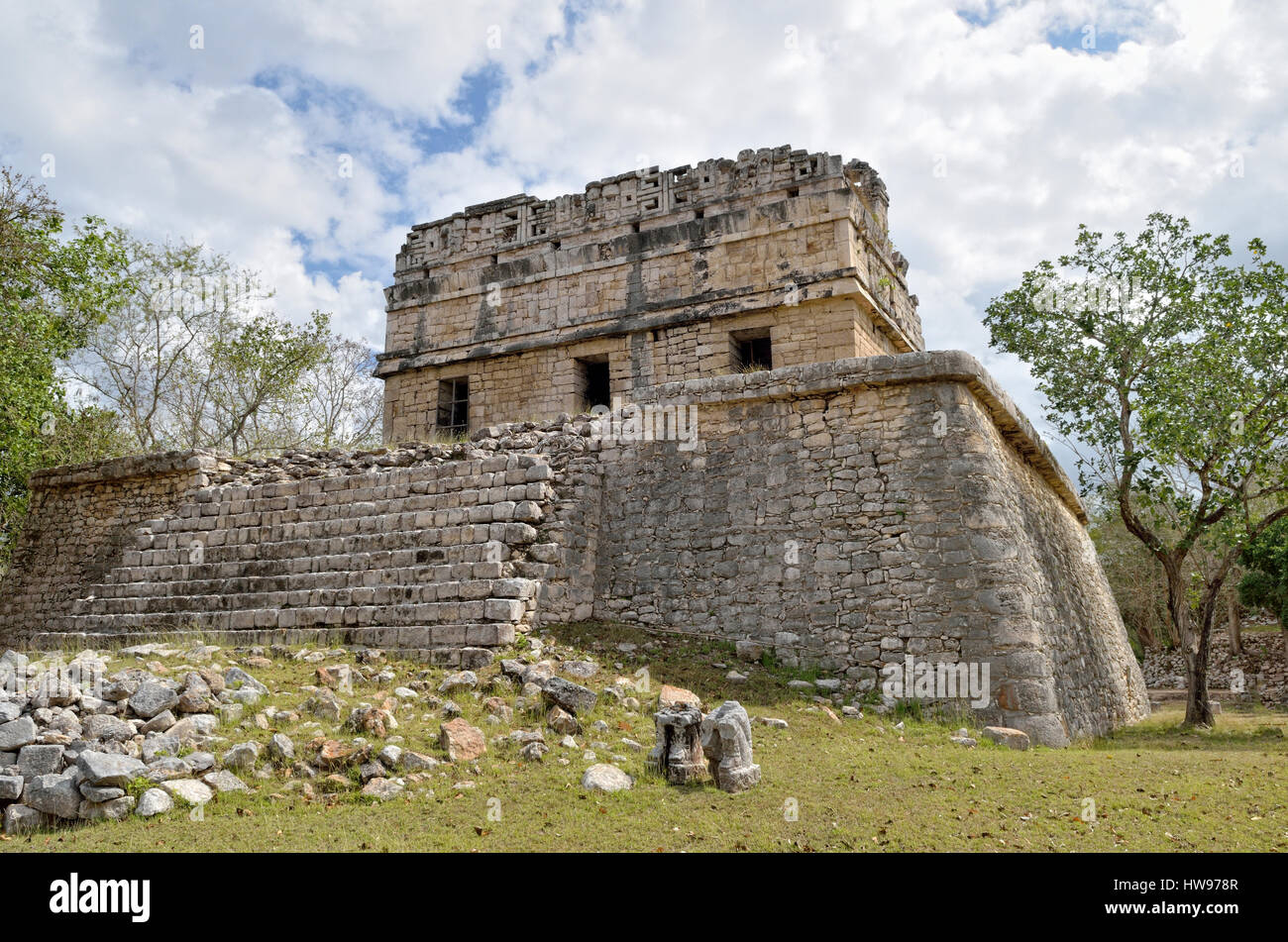 Casa Colorada, Casa Rossa, la storica città Maya di Chichen Itza, pista, Yucatan, Messico Foto Stock