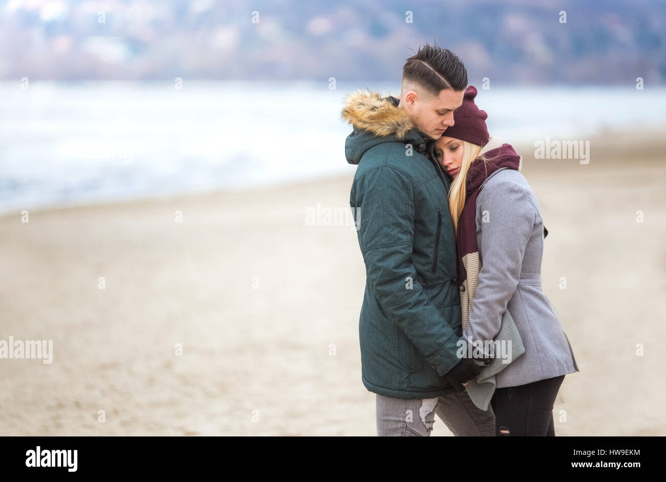 Coppia giovane aventi difficoltà di relazione Foto Stock