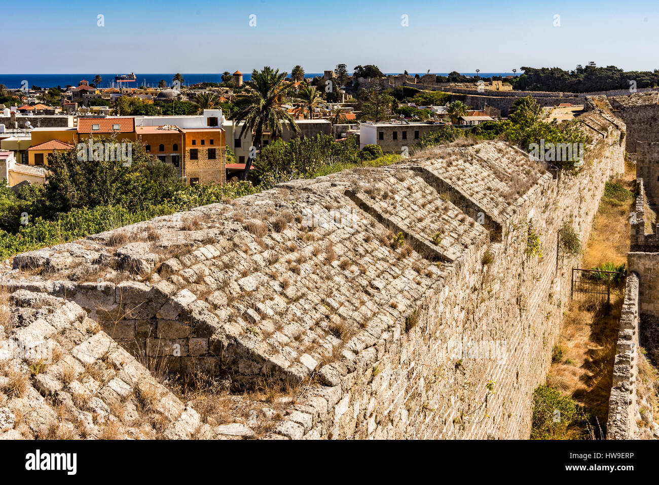 Il Palazzo del Gran Maestro dei Cavalieri di Rodi, conosciuto anche come il Kastello, è un castello medievale nella città di Rodi, in Grecia. Foto Stock