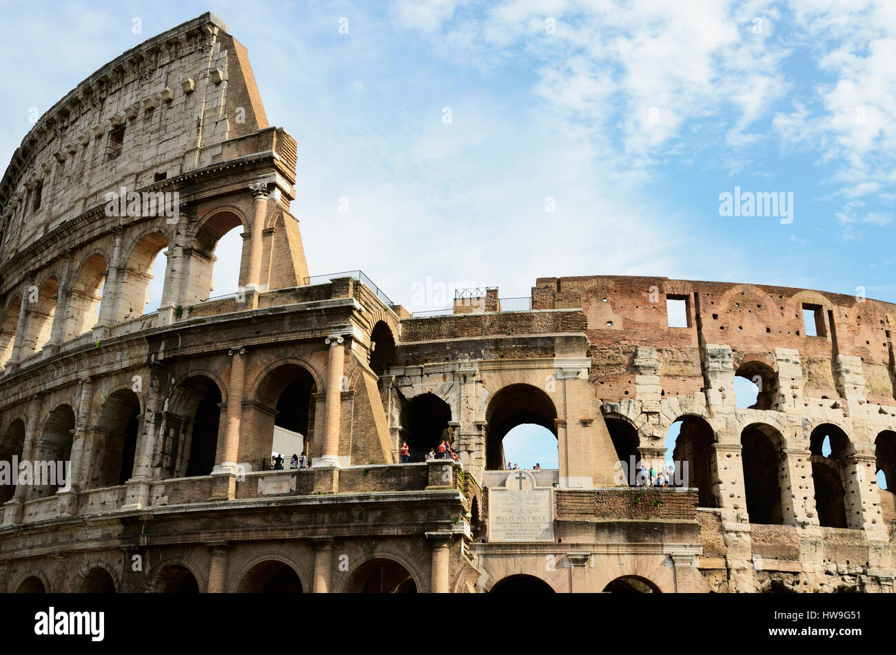 Colosseo a Roma, il simbolo della città antica. Roma, Lazio, l'Italia, Europa Foto Stock