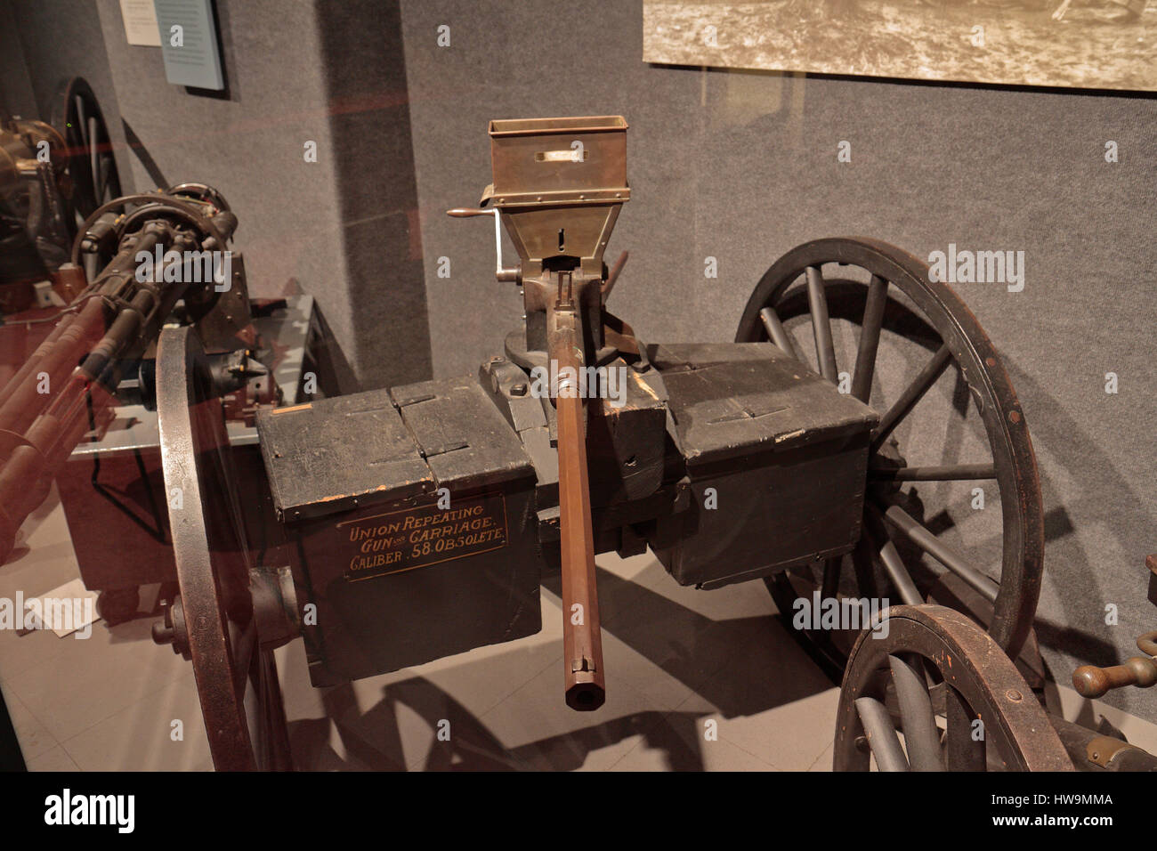 Un Ager a fuoco rapido "coffee mill' pistola sul display in Springfield Armory National Historic Site, Springfield, MA, Stati Uniti. Foto Stock