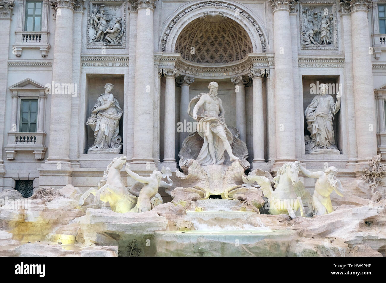 Fontana di Trevi a Roma. Fontana di Trevi è uno dei più famoso punto di riferimento in Italia a Roma nel settembre 01,2016. Foto Stock