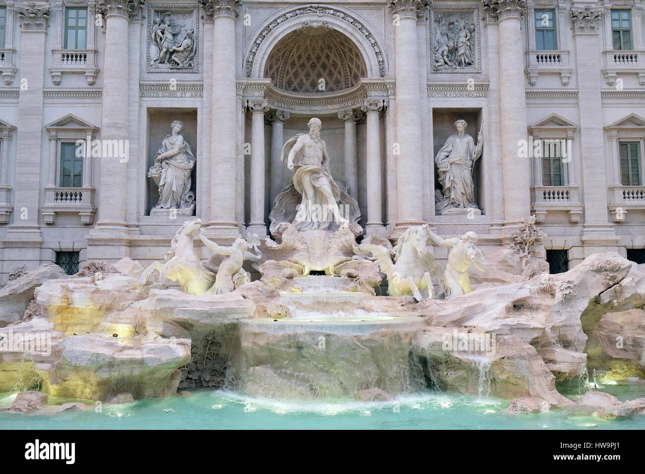 Fontana di Trevi a Roma. Fontana di Trevi è uno dei più famoso punto di riferimento in Italia a Roma nel settembre 01,2016. Foto Stock