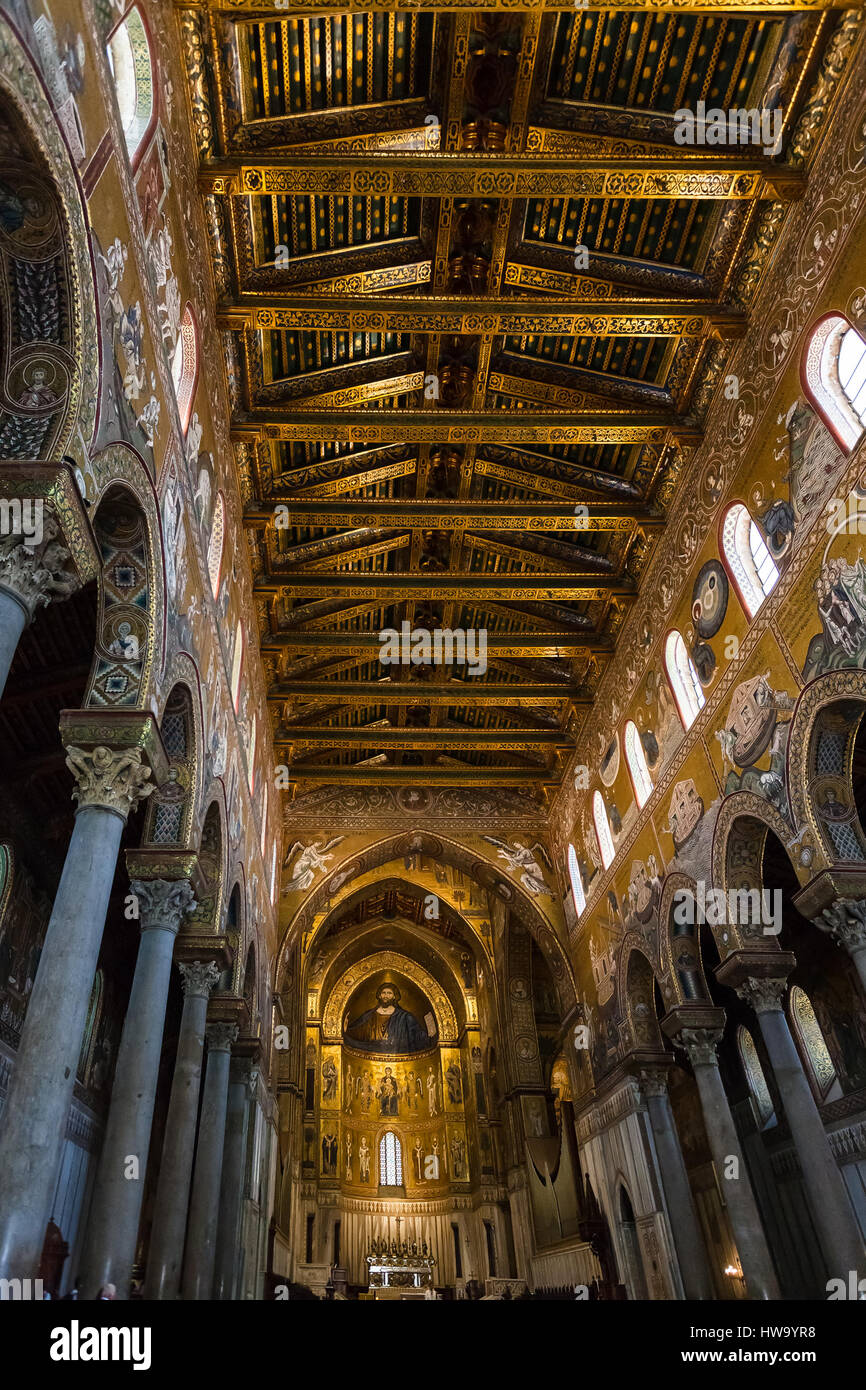 Monreale duomo navata immagini e fotografie stock ad alta risoluzione ...