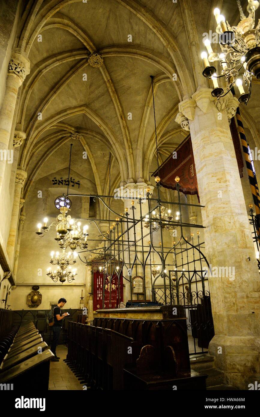 Repubblica Ceca, Praga centro storico sono classificati come patrimonio mondiale dall' UNESCO, il quartiere ebraico (Josefov), interno della Vecchia Sinagoga Foto Stock
