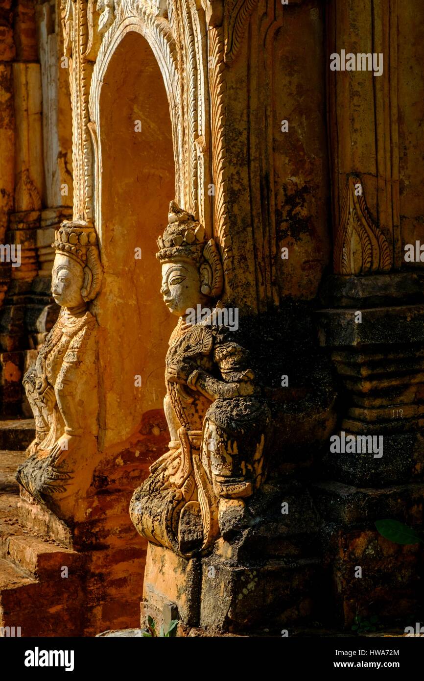 La birmania, myanmar, stato Shan, Lago Inle, Inthein o Indein, paya Shwe Inn Thein, gruppo di stupa datata 17 al XVIII secolo Foto Stock
