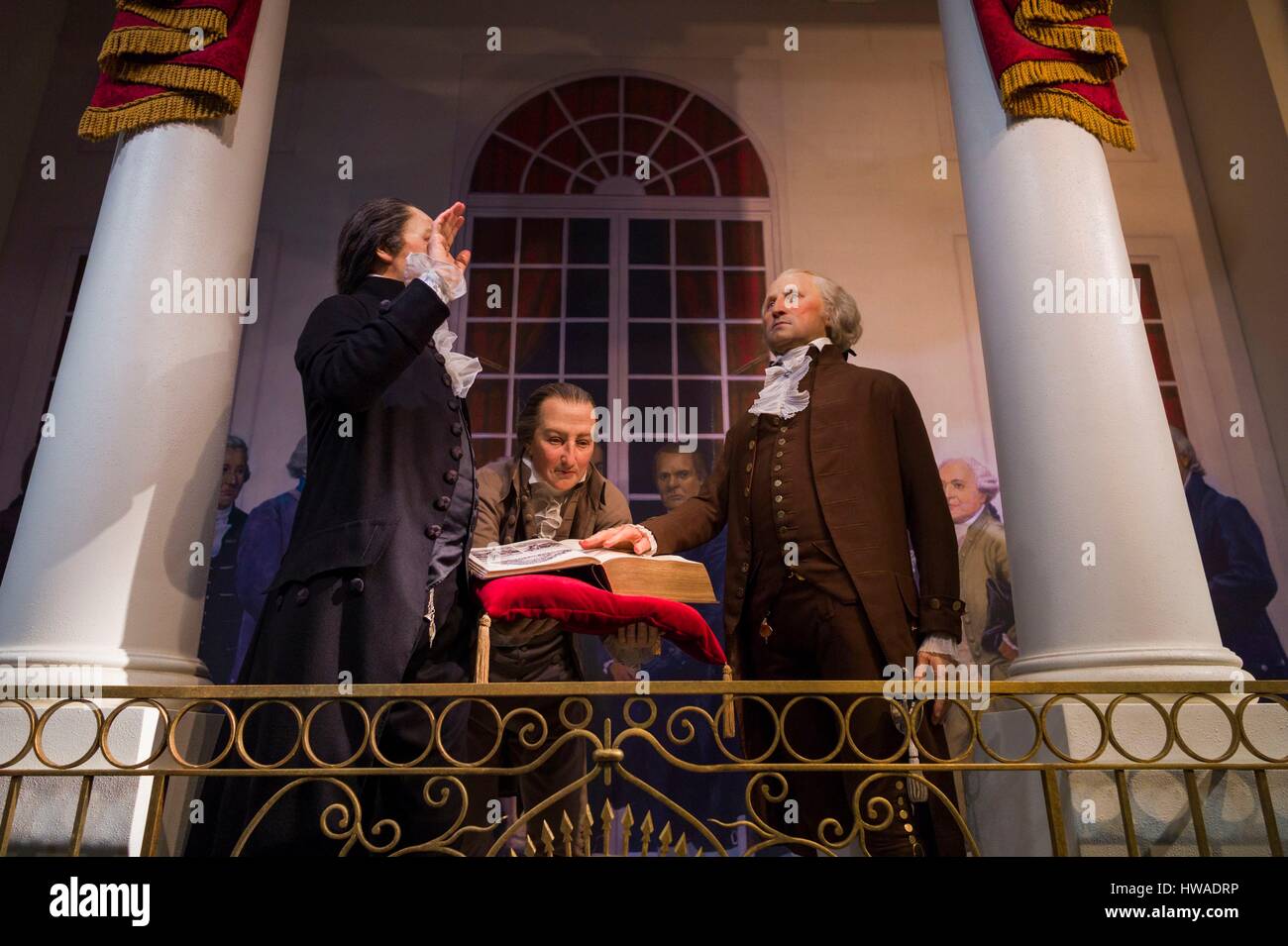 Stati Uniti, Virginia, Alessandria, Mount Vernon Museum, il diorama di George Washington tenendo il giuramento come primo Presidente degli Stati Uniti Foto Stock