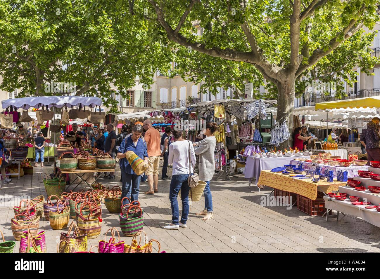 Francia, Drome, Nyons, Drome Provencale, giorno di mercato posto F.Autiero Foto Stock