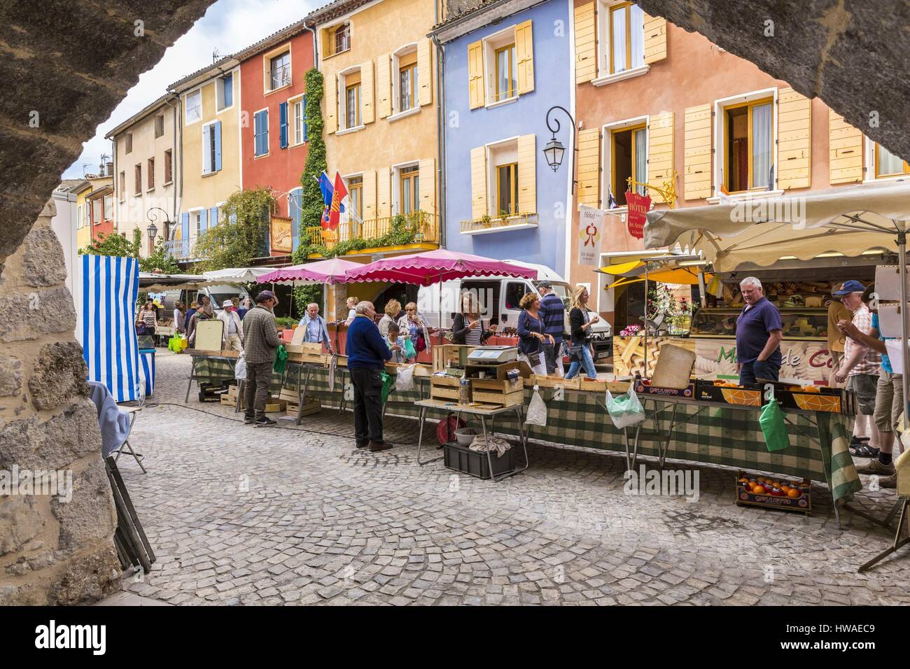 Francia, Drome, Drome Provencale, Buis Les Baronnies, giorno di mercato Foto Stock