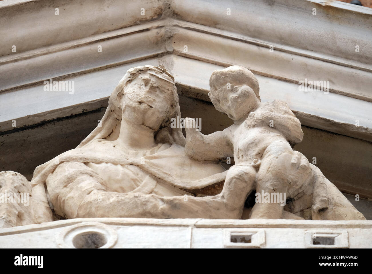 Vergine Maria con il Bambino Gesù, Chiesa del Santissimo Nome di Maria (Chiesa del Santissimo Nome di Maria al Foro Traiano) al Foro Traiano - Ca romana Foto Stock