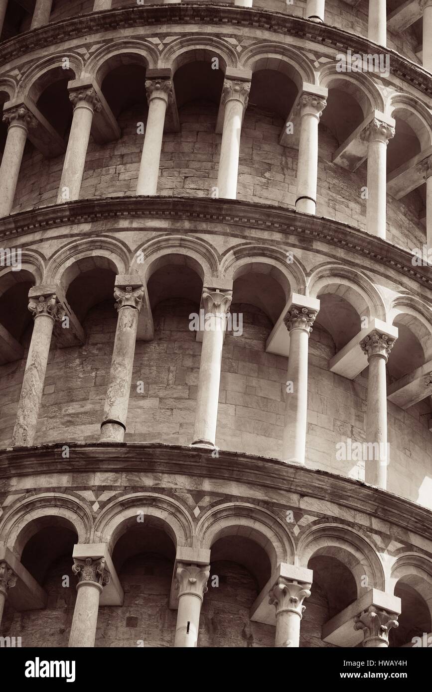 Torre pendente closeup vista in Pisa, in Italia come in tutto il mondo un punto di riferimento noto. Foto Stock