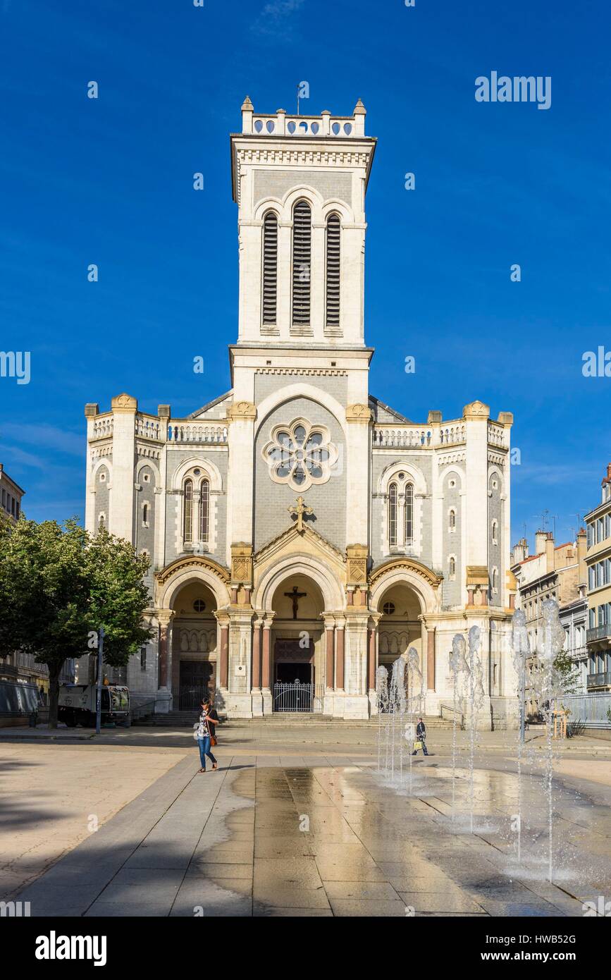 Francia, Loire, Saint Etienne, Jean Jaures square, Saint Charles cattedrale Borromee Foto Stock