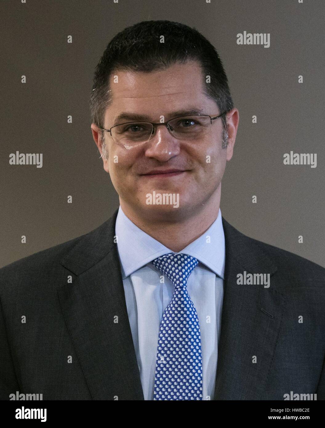 Nazioni Unite, New York, Stati Uniti d'America, 28 Luglio 2016 - Vuk Jeremic, ex ministro degli Affari esteri della Repubblica di Serbia e l ex Presidente dell Assemblea Generale delle Nazioni Unite, parla con i giornalisti per quanto riguarda la sua candidatura per il Segretario Generale dell ONU Posizione di oggi presso la sede delle Nazioni Unite a New York. Foto: Luiz Rampelotto/EuropaNewswire | Utilizzo di tutto il mondo Foto Stock