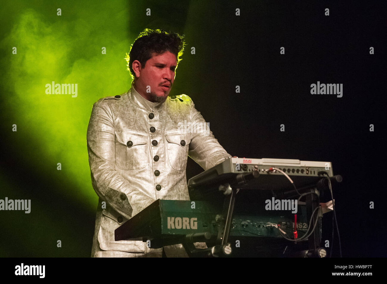 Thievery Corporation performing live presso al Coliseu dos Recreios dotate: Rob Garza dove: Amadora, Portogallo quando: 15 Feb 2017 Foto Stock