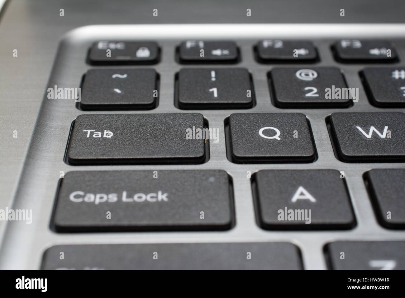 Laptop moderno tastiera closeup. Tasto Tab. Profondità di campo Foto stock  - Alamy