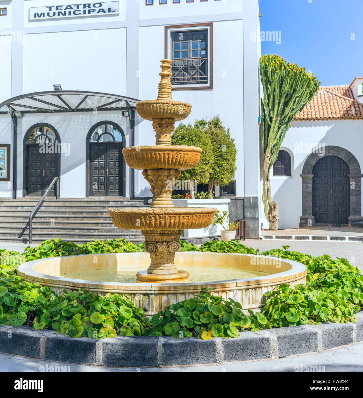 La fontana della Plaza Leon y Castillo, San Bartolome, Lanzarote Foto Stock