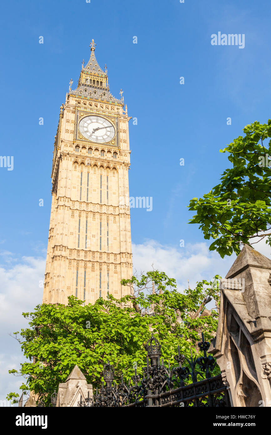 Elizabeth Tower, a cui spesso viene fatto riferimento come il Big Ben, la Casa del Parlamento, il London, England, Regno Unito Foto Stock