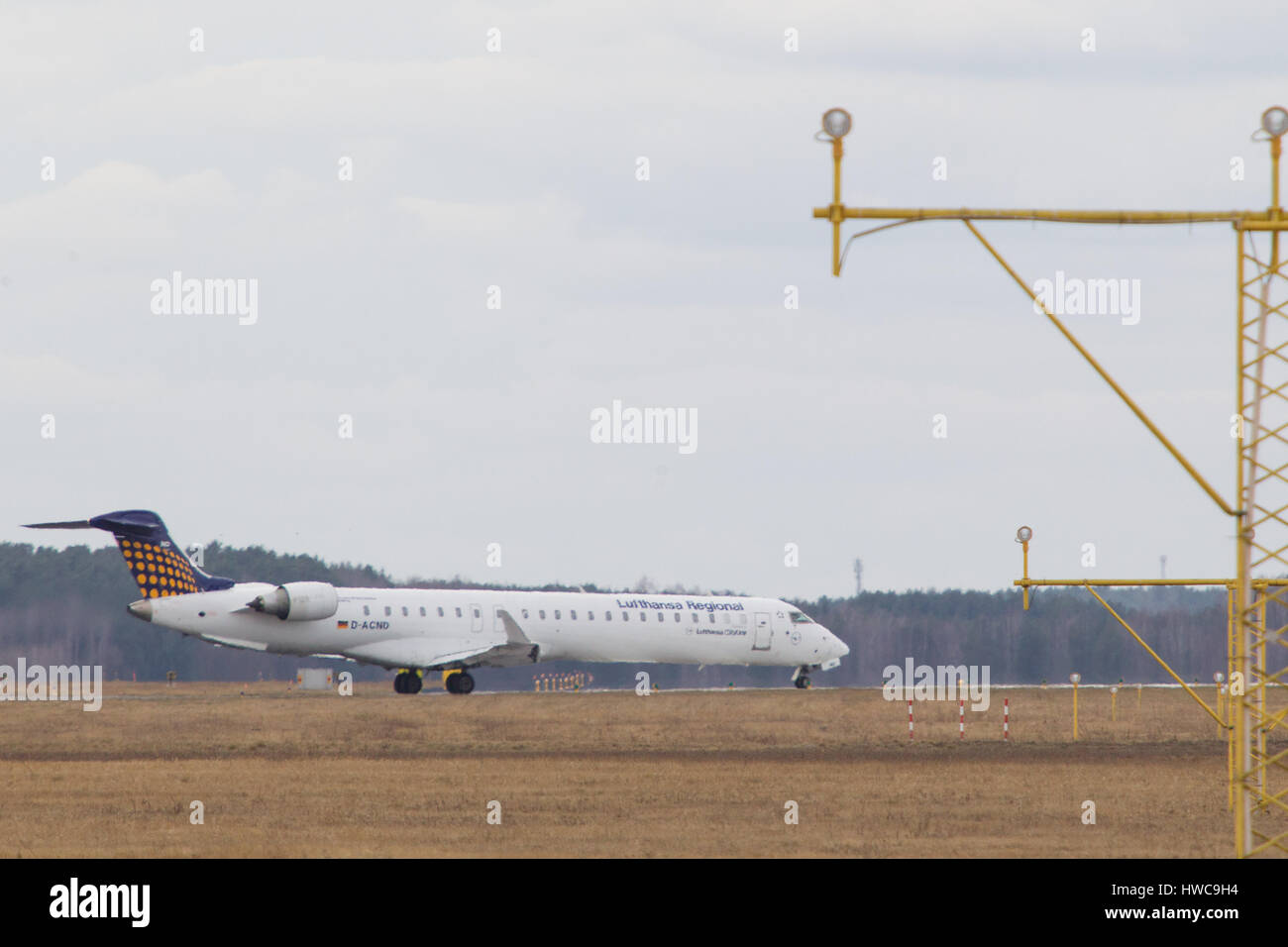 Scene di Bydgoszcz aeroporto, un campo di aviazione militare utilizzato anche per i voli commerciali sono visti su 19 Marzo, 2017. Foto Stock