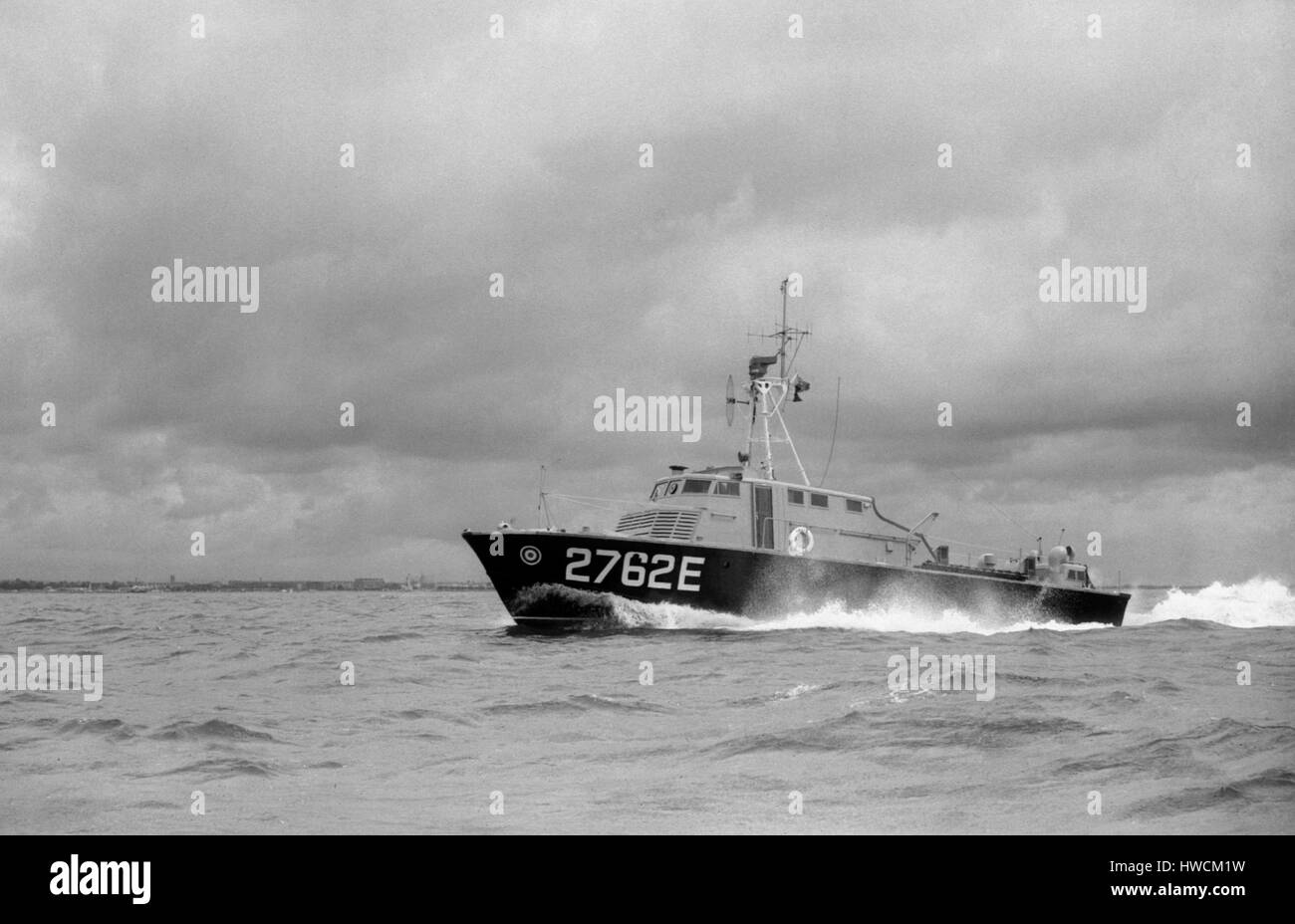 AJAX NEWS & FEATURE SERVICE. 7 Giugno, 1956. SOLENT, Inghilterra. -L'ASR PROVE IN MARE- aria mare imbarcazioni di salvataggio 2762E A VELOCITÀ NEL SOLENT. Foto:l'AJAX NEWS & FEATURE SERVICE/VT collezione REF:VT2241 Foto Stock