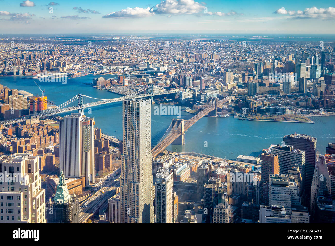 Vista aerea del Ponte di Brooklyn e Manhattan Bridge - New York, Stati Uniti d'America Foto Stock