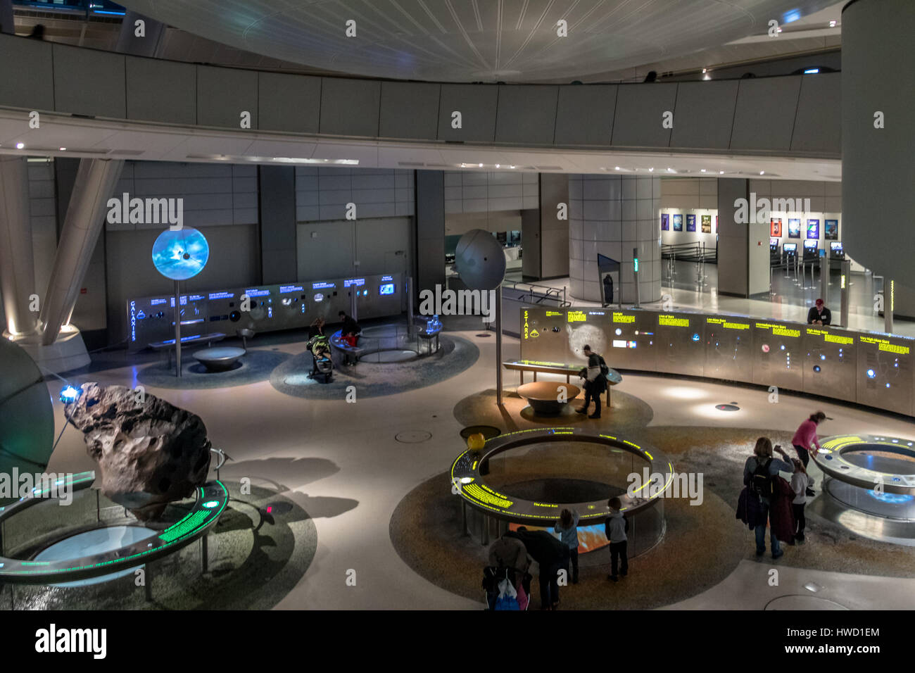 Messa a terra e nello spazio sala del Museo Americano di Storia Naturale (AMNH) - New York, Stati Uniti d'America Foto Stock