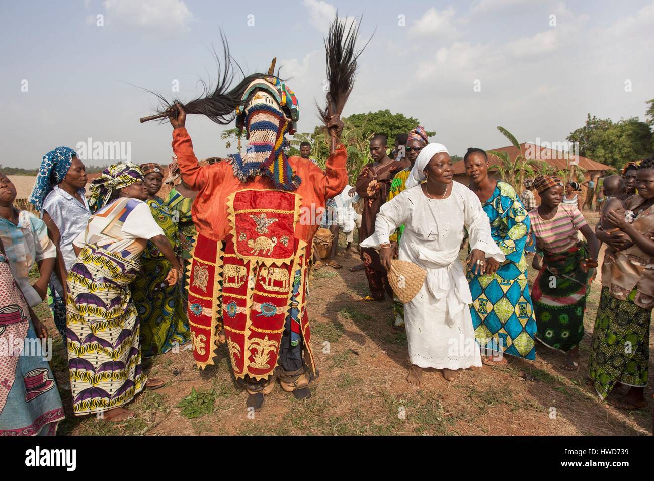 Il Benin, a sud-est della regione, Ketou, maschere Gélédé classificato come un patrimonio immateriale dell'umanità, in Ketou presso gli Yoruba, la maschera è sormontato da personaggi a volte articolato come marionette Foto Stock