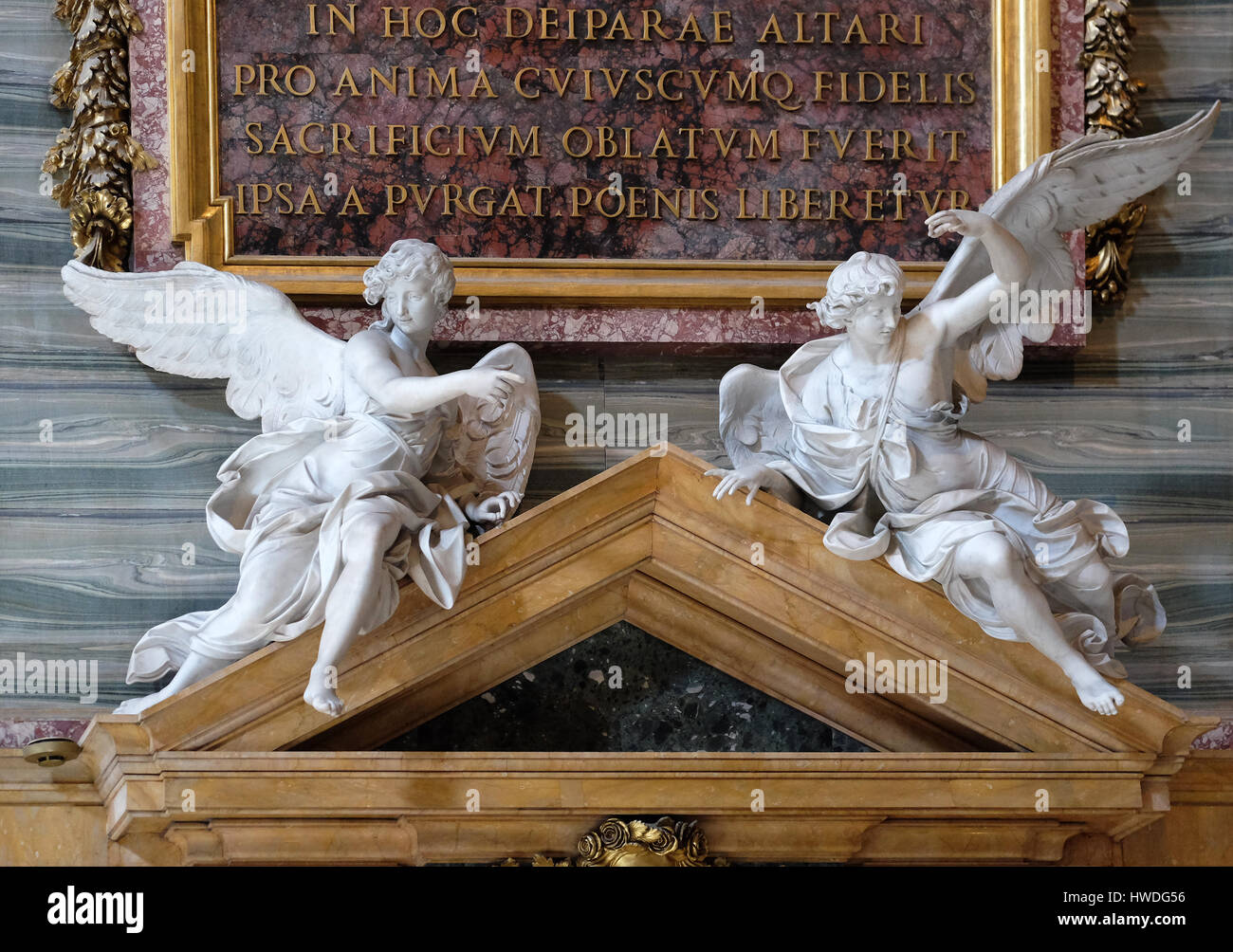 Angeli nella Basilica dei Santi Ambrogio e Carlo al Corso Roma, Italia il 03 settembre 2016. Foto Stock