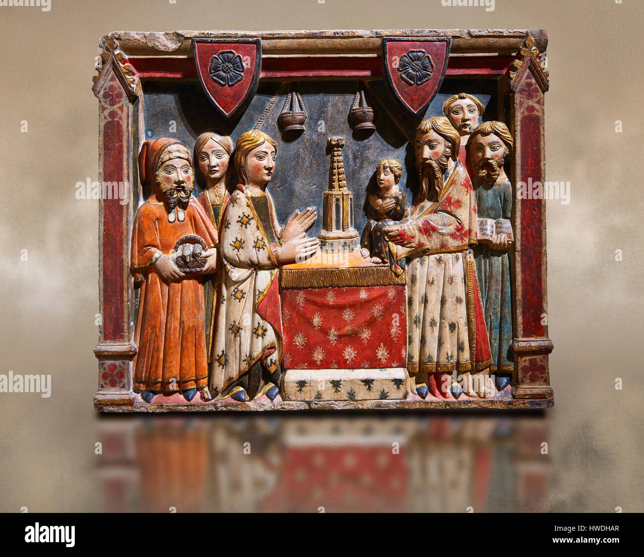 Dipinto gotico bassorilievo della Presentazione di Gesù al Templeby Master di Albesa. Museo Nazionale di Arte Catalana di Barcellona, Spagna, inv n.: 017 Foto Stock