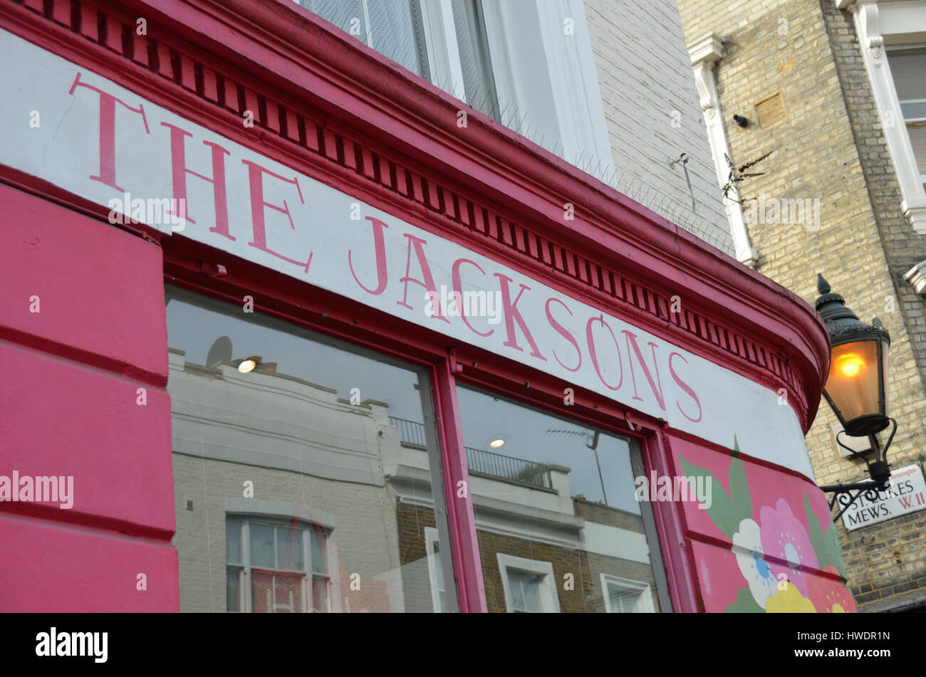 I Jacksons negozio di abbigliamento per donna in tutti i Santi Rd, Notting Hill, Londra, Regno Unito. Foto Stock