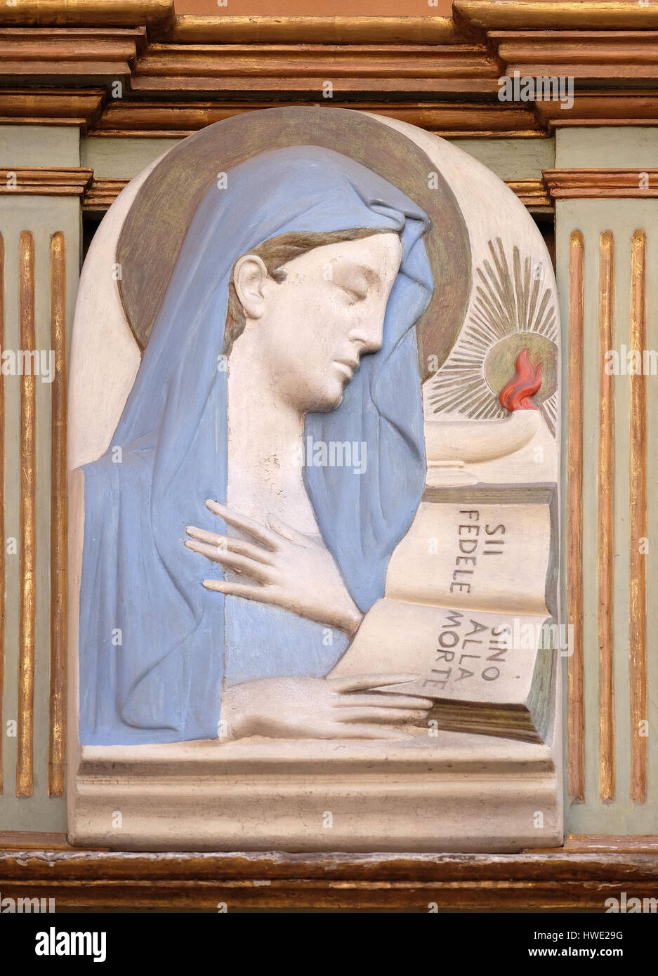 Immagine della Vergine Maria sulla facciata di un palazzo in Roma (Italia) il 04 settembre 2016. Foto Stock