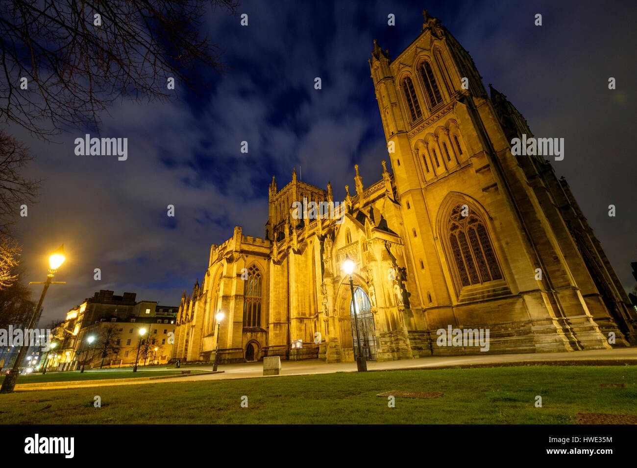Cattedrale di Bristol durante la notte Foto Stock