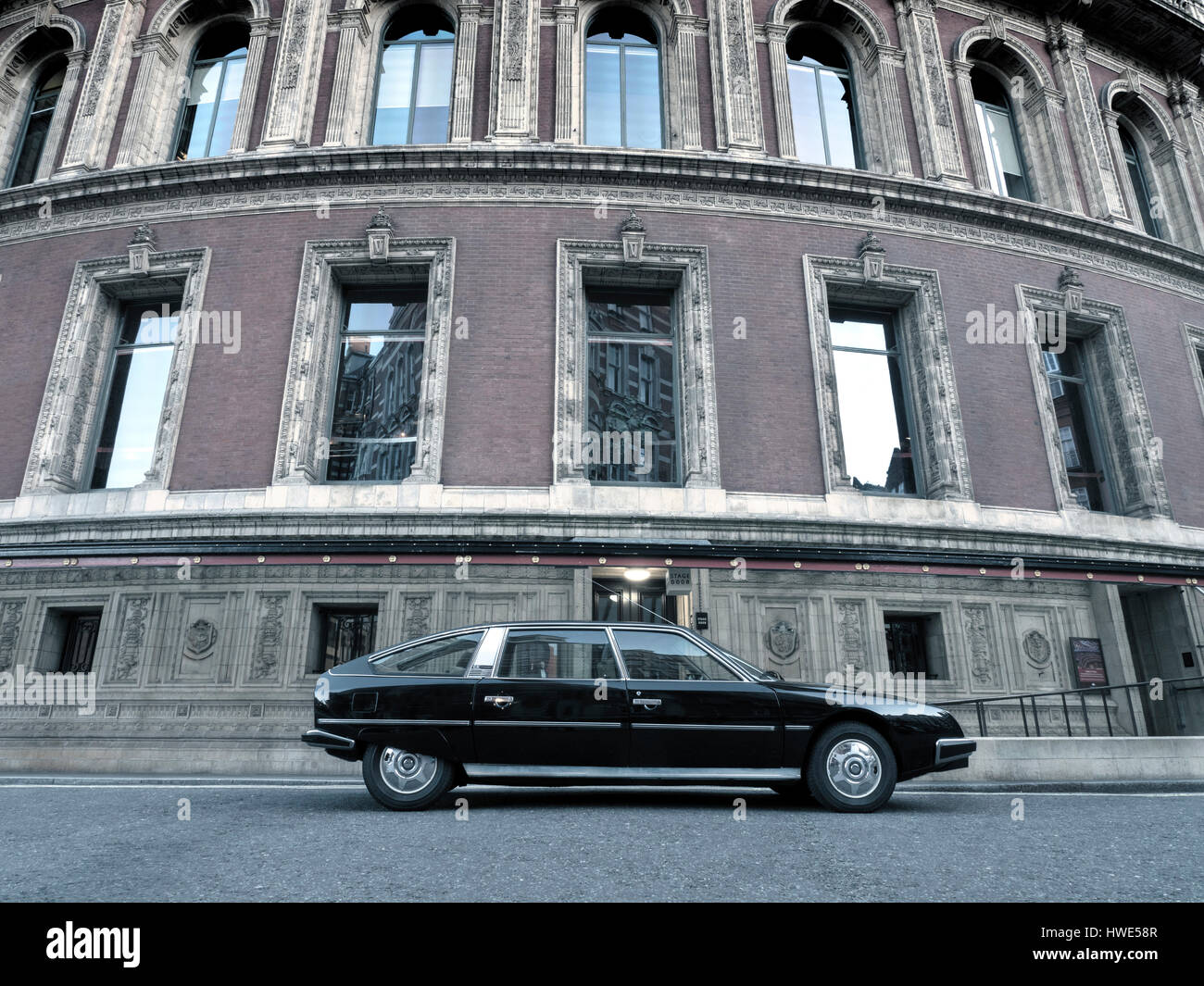 1976 Citroen CX Prestige presso la Royal Albert Hall di Londra REGNO UNITO Foto Stock