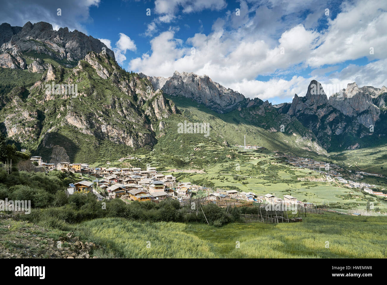 Le gamme della montagna, Zhagana, provincia di Gansu, Cina Foto Stock