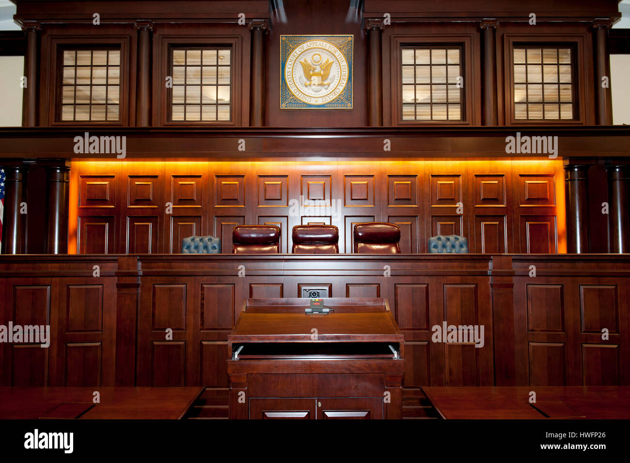 Interno di un Stati Uniti d'Appello Federale Courtroom in Washington DC Foto Stock